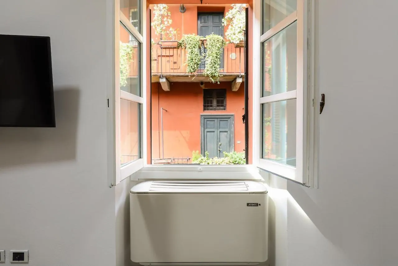 Navigli District Milano Center Studios Apartment Milan