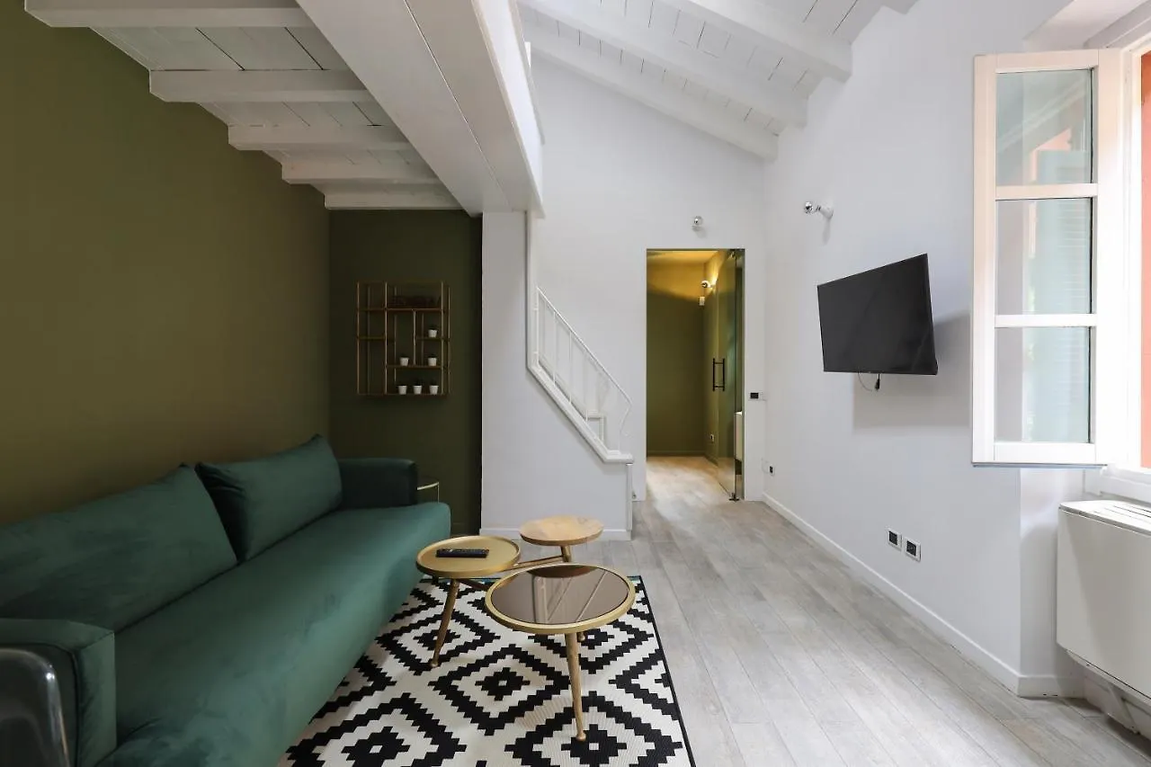 Apartment Navigli District Milano Center Studios